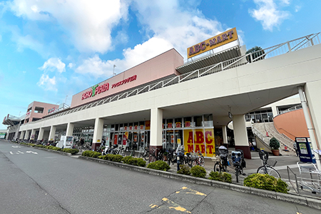 アクロスプラザ